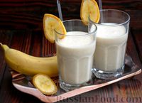 Фото к рецепту: Молочный коктейль с бананом, мёдом и овсяными хлопьями