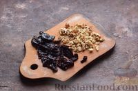 Фото приготовления рецепта: Рулетики из говядины с черносливом и грецкими орехами (в духовке) - шаг №6