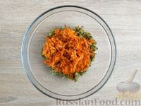 Фото приготовления рецепта: Рыба, тушенная с овощами в сметанном соусе - шаг №4