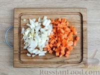 Фото приготовления рецепта: Свинина, тушенная с фасолью и квашеной капустой - шаг №6