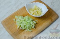 Фото приготовления рецепта: Рассольник с курицей, солёными зелёными помидорами и перловкой - шаг №14