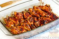 Фото приготовления рецепта: Куриные крылышки в томатно-соевом маринаде с горчицей (в духовке) - шаг №8
