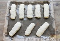 Фото приготовления рецепта: Слоёные пирожки с курицей и капустой (в духовке) - шаг №13