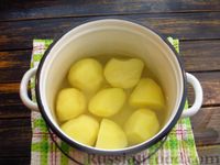 Фото приготовления рецепта: Картофельные лепёшки-треугольники с луком - шаг №3