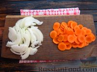 Фото приготовления рецепта: Тушёная картошка в сметане - шаг №2