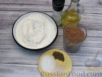 Фото приготовления рецепта: Пирог-гармошка из теста фило с лимонным сиропом и яичной заливкой - шаг №8