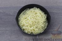 Фото приготовления рецепта: Спагетти с беконом и сливочным соусом с авокадо - шаг №11