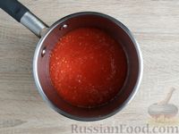 Фото приготовления рецепта: Соус из солёных помидоров с луком, чесноком и зеленью - шаг №6