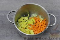 Фото приготовления рецепта: Томатно-фасолевый суп - шаг №3