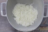 Фото приготовления рецепта: Котлеты из риса, консервированной рыбы и зелени - шаг №5