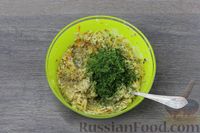 Фото приготовления рецепта: Котлеты из риса, консервированной рыбы и зелени - шаг №9