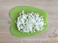 Фото приготовления рецепта: Жареная картошка с капустой - шаг №5