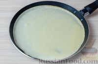 Фото приготовления рецепта: Блины молочные тонкие - шаг №9