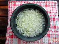 Фото приготовления рецепта: Котлеты, запечённые с маринованными огурцами и сыром - шаг №7
