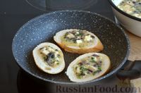 Фото приготовления рецепта: Горячие фаршированные бутерброды с курицей и грибами (на сковороде) - шаг №14