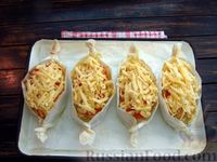 Фото приготовления рецепта: Картофель с курицей и помидорами, запечённые в пергаменте - шаг №21
