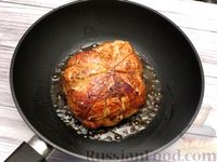Фото приготовления рецепта: Отварной свиной окорок с картофелем - шаг №7