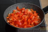 Фото приготовления рецепта: Курица с консервированными персиками в кисло-сладком соусе - шаг №5