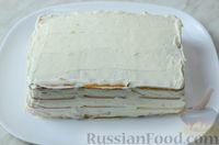 Фото приготовления рецепта: Закусочный торт "Нептун" с рыбными консервами, сыром и крекерами - шаг №15