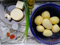 Фото приготовления рецепта: Жареная отварная картошка с сыром - шаг №1