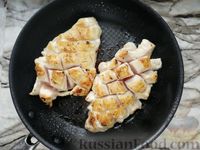 Фото приготовления рецепта: Жареное куриное филе в кисло-сладком соусе - шаг №5