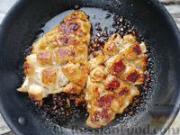 Фото приготовления рецепта: Жареное куриное филе в кисло-сладком соусе - шаг №9