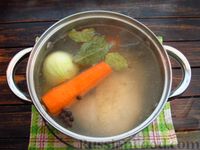 Фото приготовления рецепта: Суп «Рыжик» с жареной вермишелью (без зажарки) - шаг №4