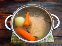 Фото приготовления рецепта: Суп «Рыжик» с жареной вермишелью (без зажарки) - шаг №5