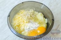 Фото приготовления рецепта: Суп с галушками из капусты - шаг №12