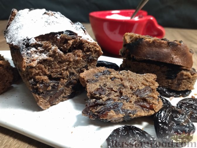 Простой пирог с черносливом и орехами – кулинарный рецепт
