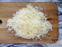 Фото приготовления рецепта: Картофельные котлеты с сыром и сладким перцем (в духовке) - шаг №4