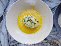 Фото приготовления рецепта: Картофельные котлеты с сыром и сладким перцем (в духовке) - шаг №11