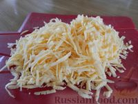 Фото приготовления рецепта: Катлама с творогом и сыром - шаг №7