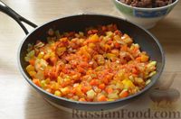Фото приготовления рецепта: Томатный суп с фаршем и овощами - шаг №7