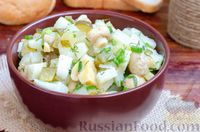 Фото приготовления рецепта: Картофельный салат с маринованными шампиньонами и солёными огурцами - шаг №10