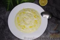 Фото приготовления рецепта: Лимонная манная каша на молоке - шаг №9