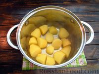 Фото приготовления рецепта: Картофельные клёцки с жареным луком - шаг №4