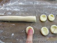 Фото приготовления рецепта: Картофельные клёцки с жареным луком - шаг №13