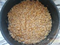 Фото приготовления рецепта: Куриные окорочка с рисом и соевым соусом, на сковороде - шаг №10