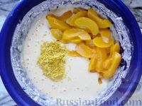 Фото приготовления рецепта: Оладьи с консервированными персиками и цедрой лимона - шаг №6