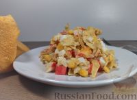 Фото к рецепту: Яичный салат с лавашом, крабовыми палочками и консервированной кукурузой