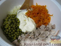Фото приготовления рецепта: Салат «Купеческий» со свининой - шаг №10