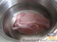 Фото приготовления рецепта: Суп грибной со свининой - шаг №2