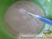 Фото приготовления рецепта: Блины молочные тонкие - шаг №6
