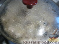 Фото приготовления рецепта: Паста с куриной грудкой и шампиньонами - шаг №12