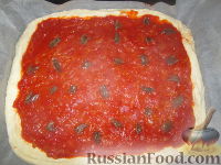 Фото приготовления рецепта: Палермитанская пицца "Сфинчене" - шаг №4