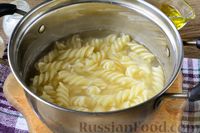 Фото приготовления рецепта: Макароны с фасолью в томатном соусе - шаг №2
