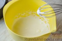 Фото приготовления рецепта: Бисквитная ватрушка со сладкой творожной начинкой - шаг №9