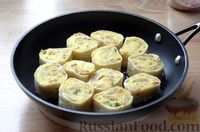 Фото приготовления рецепта: Рулетики из лаваша с картошкой и грибами - шаг №15
