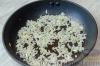 Фото приготовления рецепта: Постные рисовые котлеты с грибами - шаг №4